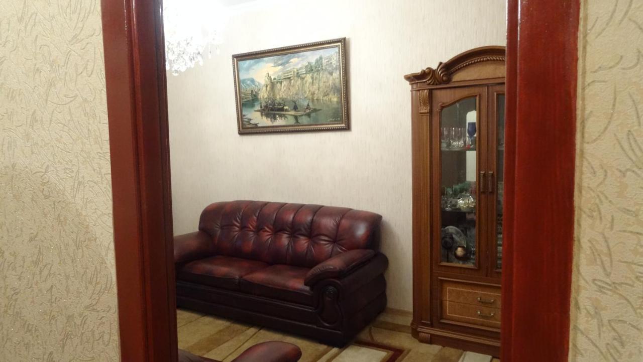 Apartment Vake-Saburtalo Tbilisi Luaran gambar