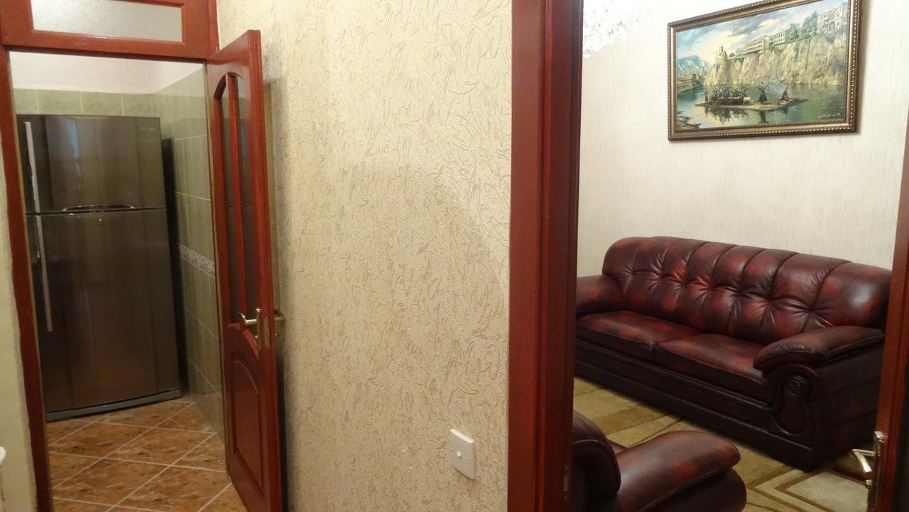 Apartment Vake-Saburtalo Tbilisi Luaran gambar