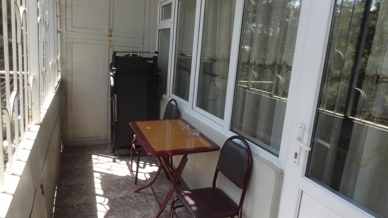 Apartment Vake-Saburtalo Tbilisi Luaran gambar